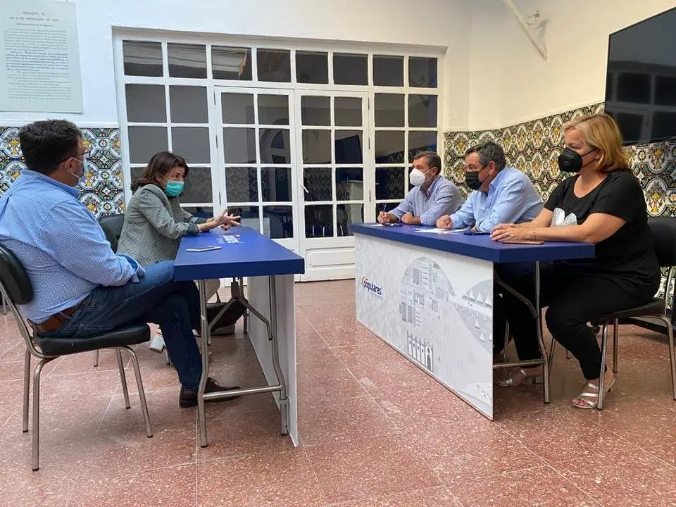 Reuni&oacute;n en la sede del PP. - 