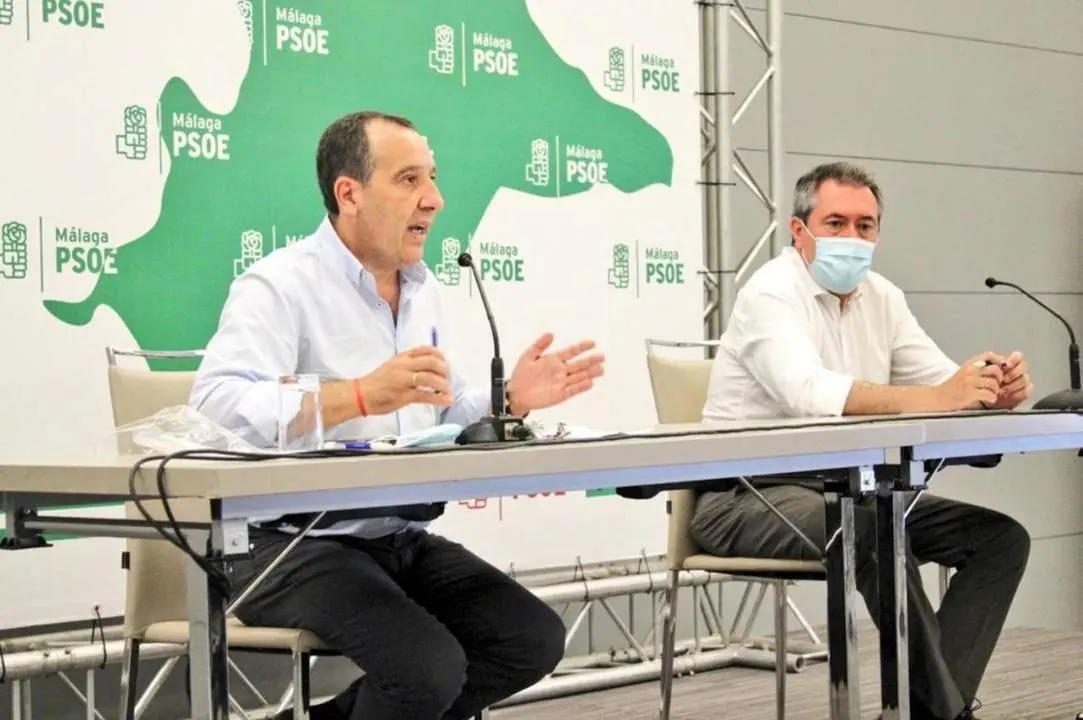 Ruiz Espejo junto al l&iacute;der del PSOE-A, Juan Espadas, en un acto socialista. - PSOE M&aacute;laga