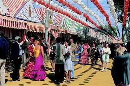 Foto de archivo de la Feria de Abril de Sevilla. - EUROPA PRESS