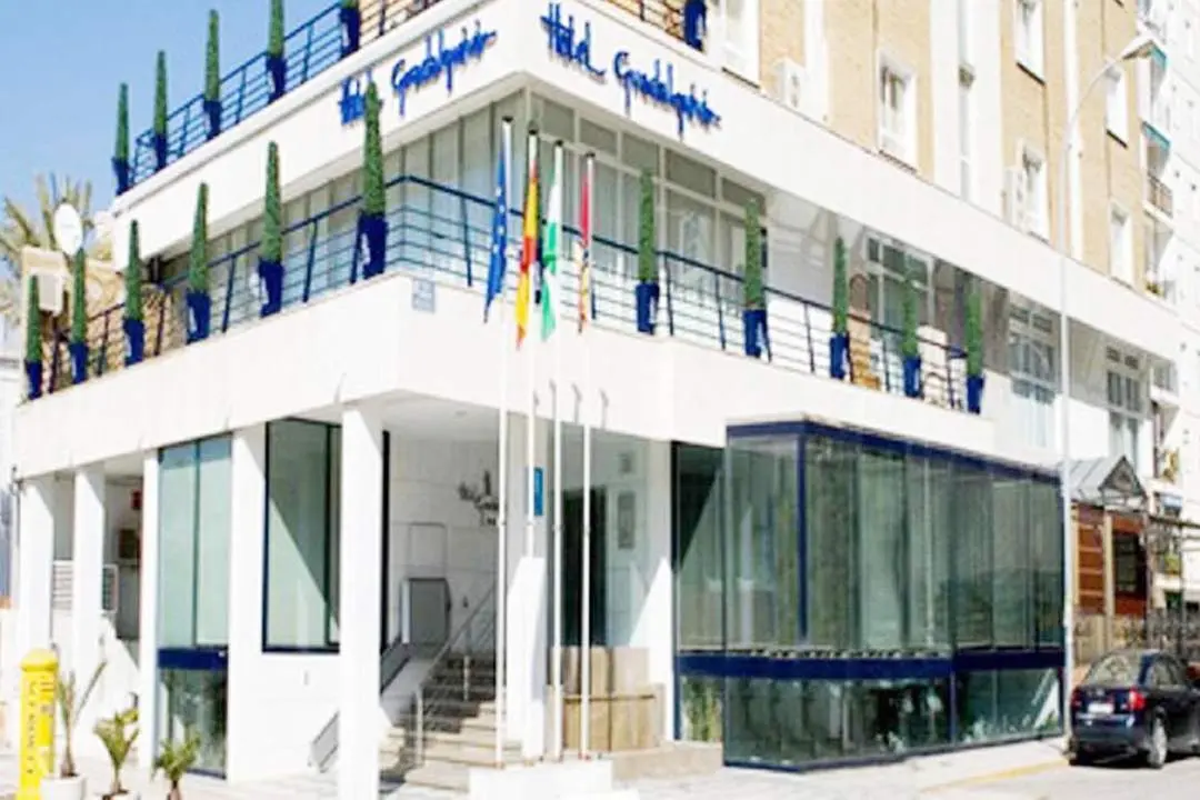 El Hotel Guadalquivir en una imagen de archivo - Ra&uacute;l J. Bustillos