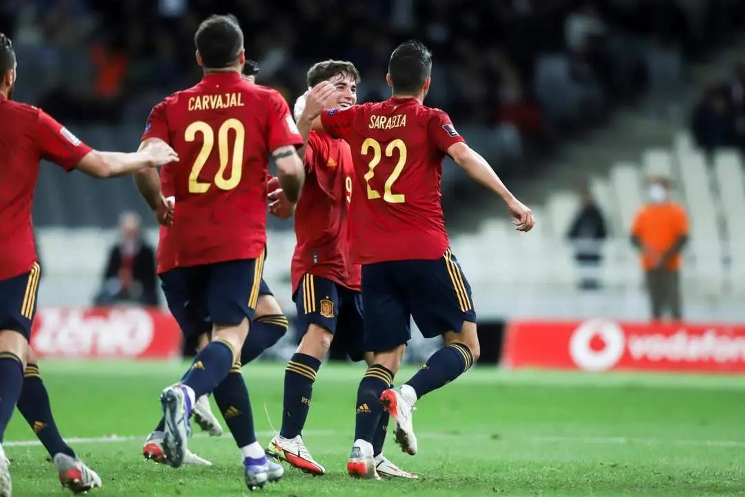 Sarabia celebra su gol de penalti con Espa&ntilde;a. - EFE