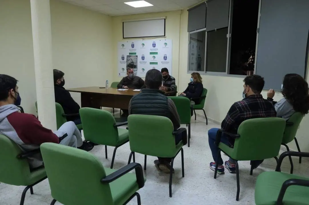 Reuni&oacute;n con los clubes deportivos de Sanl&uacute;car. - Informaci&oacute;n.