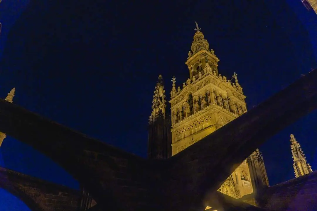 Vistas de la Giralda desde las cubiertas de la Catedral - Eduardo Briones. - EUROPA PRESS