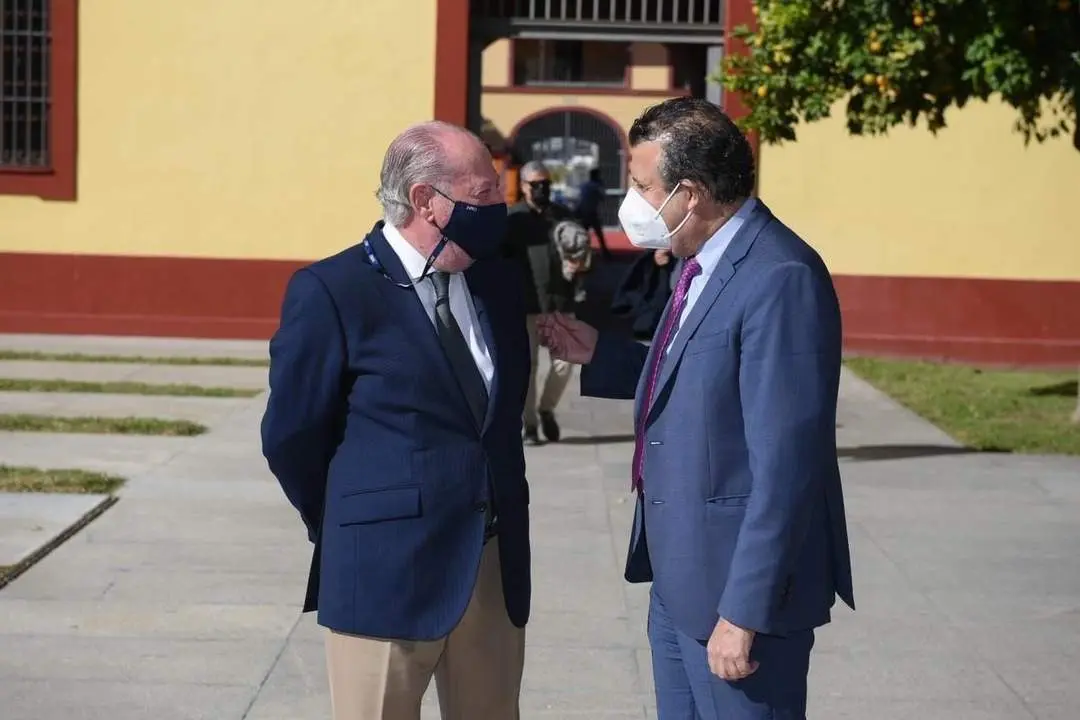 Rodr&iacute;guez Villalobos y Javier Fern&aacute;ndez en la Diputaci&oacute;n. - PSOE