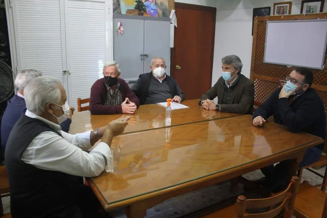 Reuni&oacute;n con la asociaci&oacute;n. - 