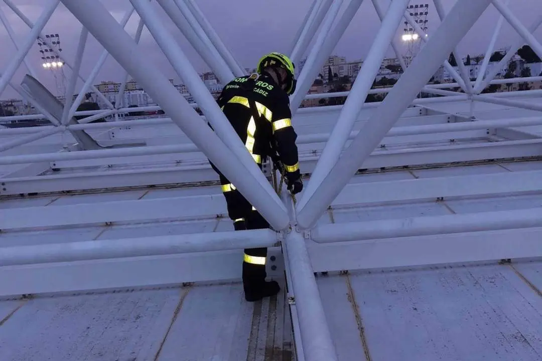 Un bombero en la cubierta. - CPBC