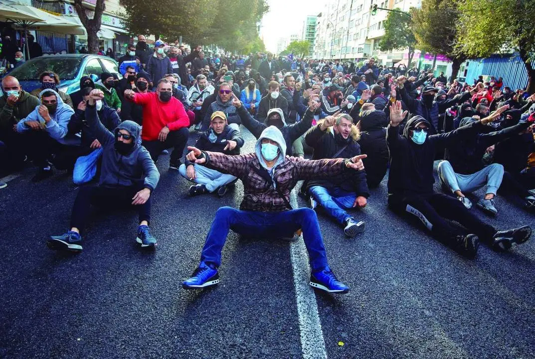 Tercer d&iacute;a de huelga indefinida en el sector del metal de la provincia de C&aacute;diz - EFE