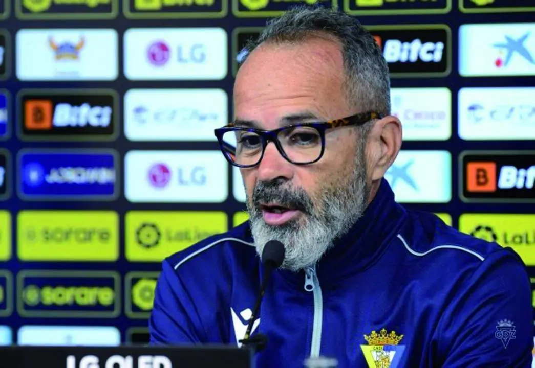 &Aacute;lvaro Cervera, en la rueda de prensa previa al partido de Copa del Rey contra el Villa de Fortuna - C&aacute;diz CF