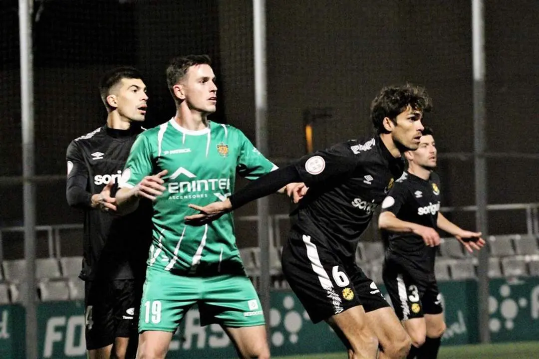 Una acci&oacute;n del partido Cornell&agrave; - N&agrave;stic de Tarragona - UEC