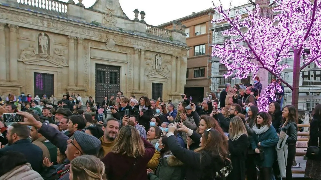 La Plaza de la Asunci&oacute;n, abarrotada.  - Cristo Garc&iacute;a