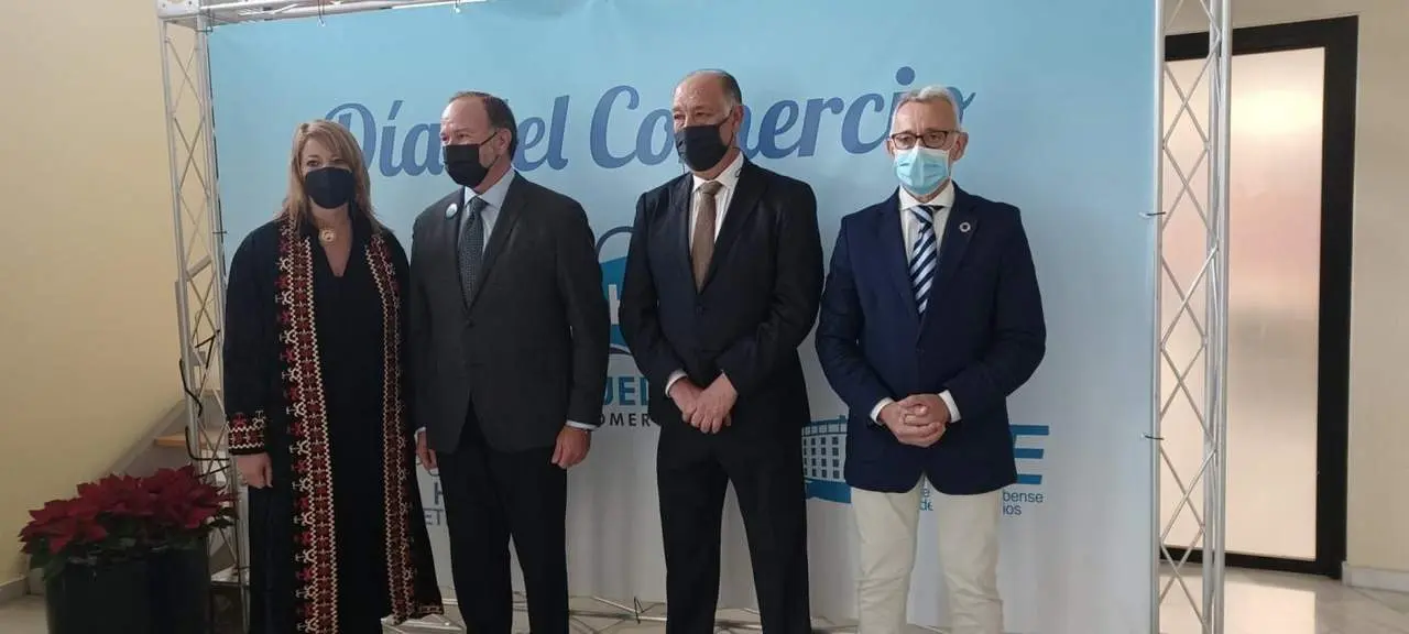 Celebraci&oacute;n del V D&iacute;a del Comercio de Huelva Comercios en la FOE. - VH
