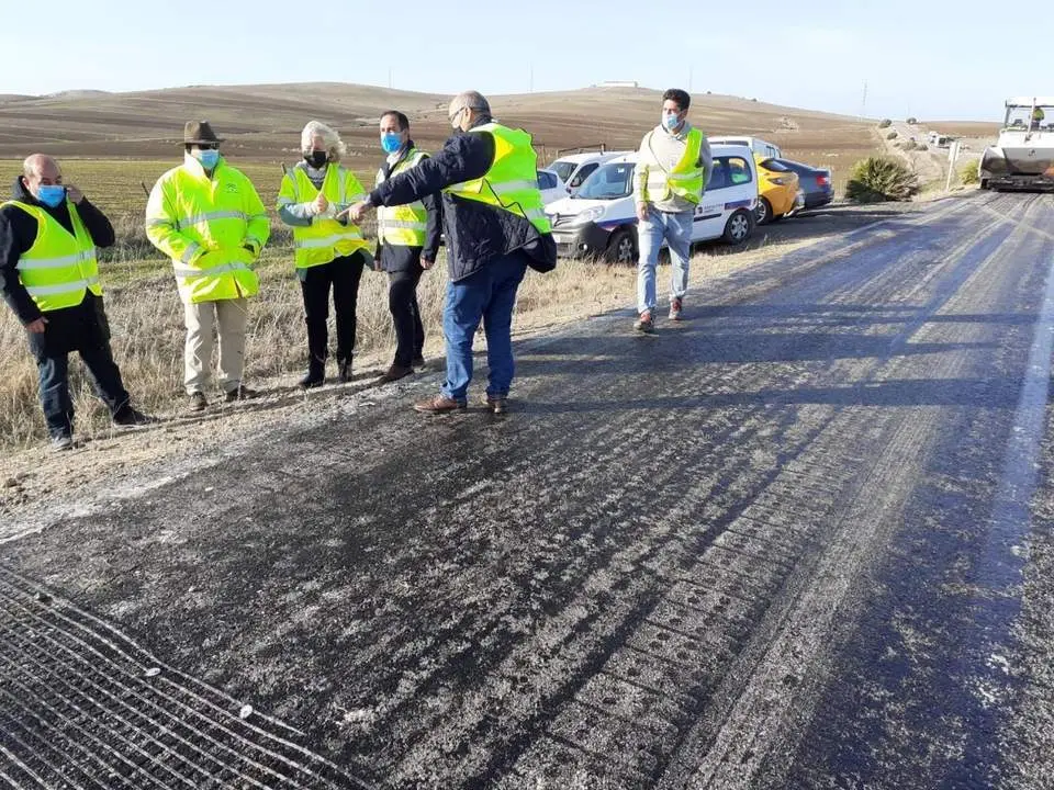 La Junta realiza obras de mejora en la A-2230. - J.A.