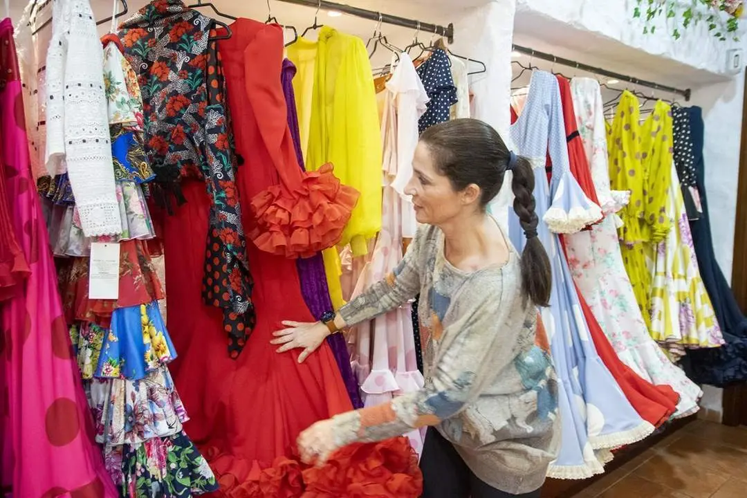 Moda flamenca El Ajol&iacute;. - C. BARAHONA