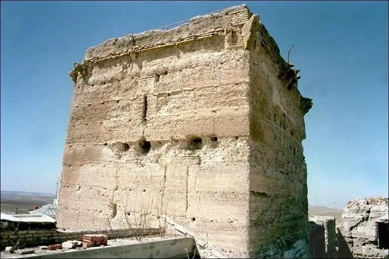 Torre del homenaje del Castillo del Hierro. - IAPH