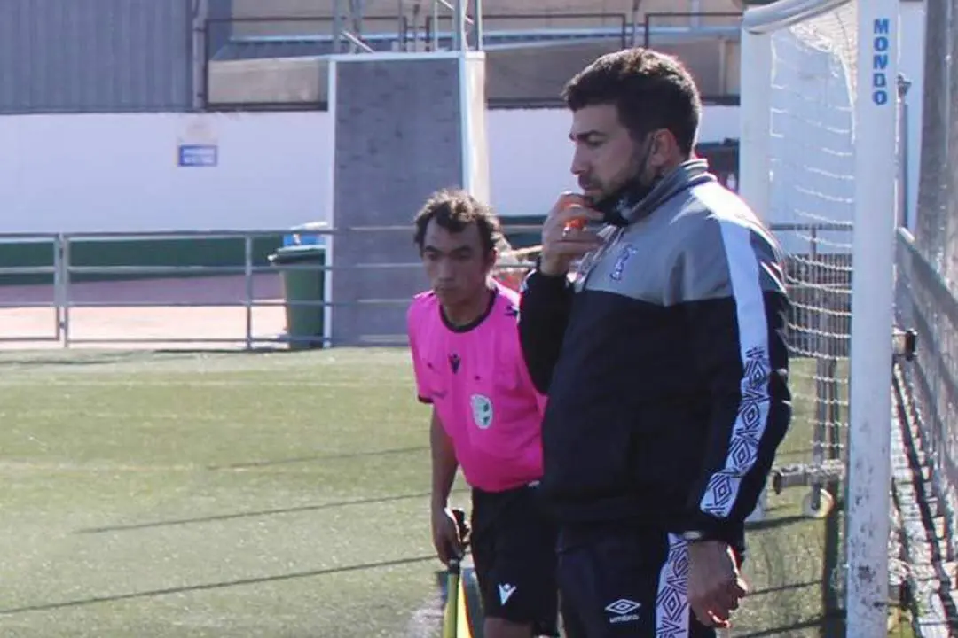Baldo, entrenador del Atl&eacute;tico Sanluque&ntilde;o - Ra&uacute;l J. Bustillos
