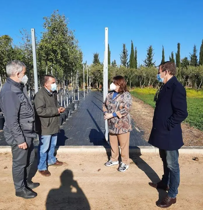 Visita al vivero provincial. - DIPUSEVILLA