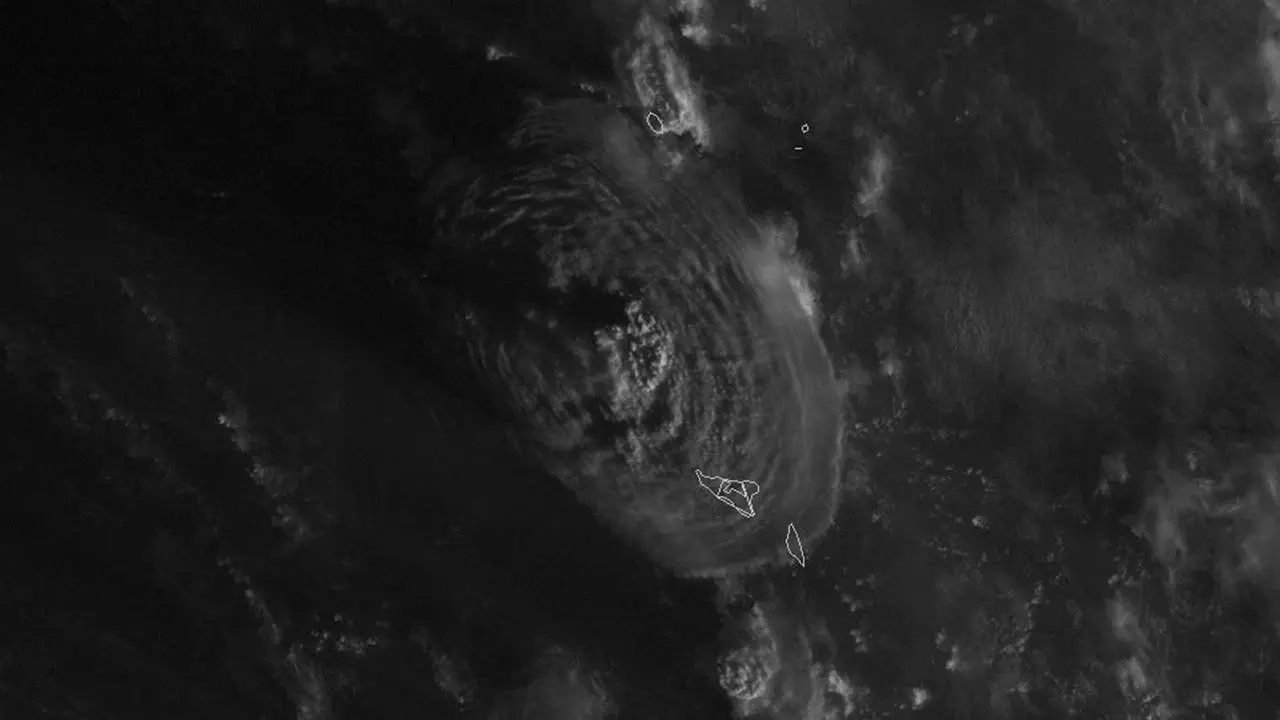 Vista del volc&aacute;n submarino. - NOAA | efe