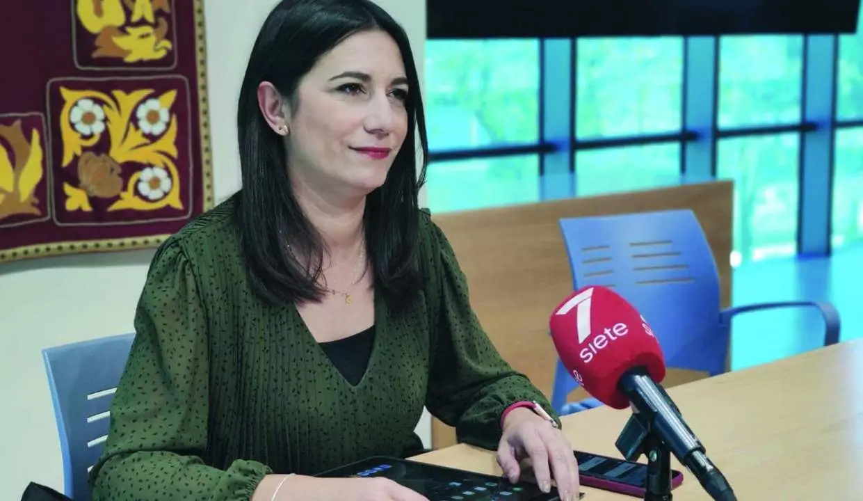 Saray Soria ya tiene una importante experiencia al frente de Participaci&oacute;n Ciudadana en Arcos que ahora traslada al Consejo de la Sierra.  - mac&iacute;as
