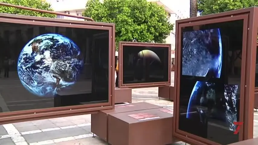 La Plaza del Arenal de Jerez se abre a 'otros mundos'