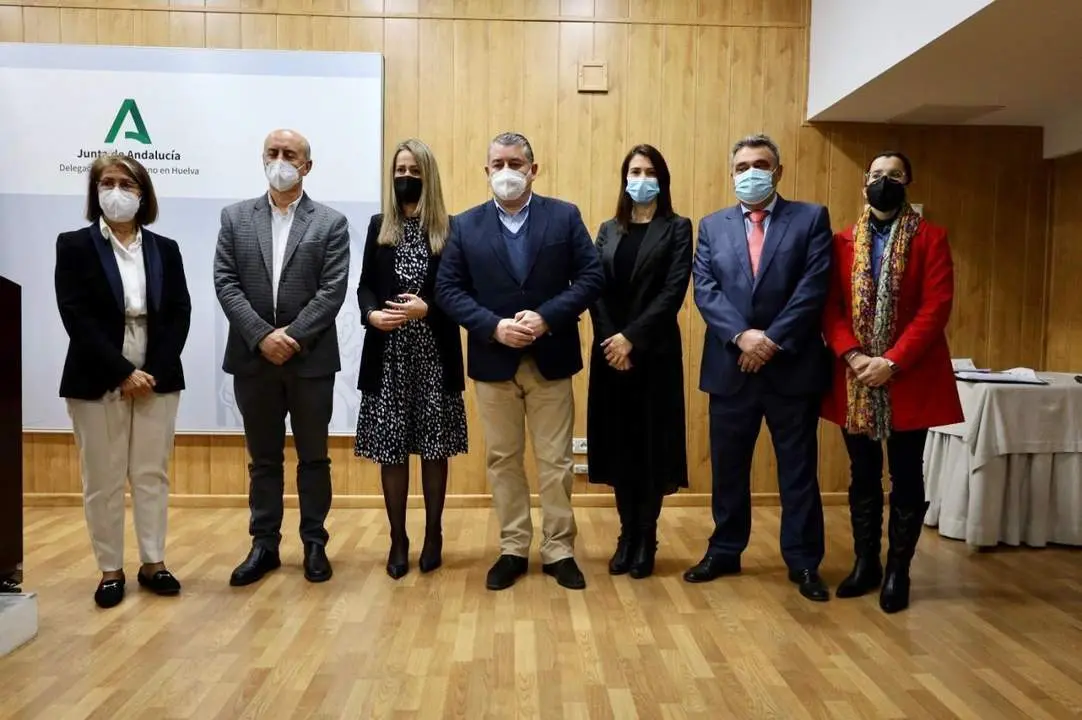 El viceconsejero de la Presidencia, Administraci&oacute;n P&uacute;blica e Interior, Antonio Sanz, en Huelva. - VH