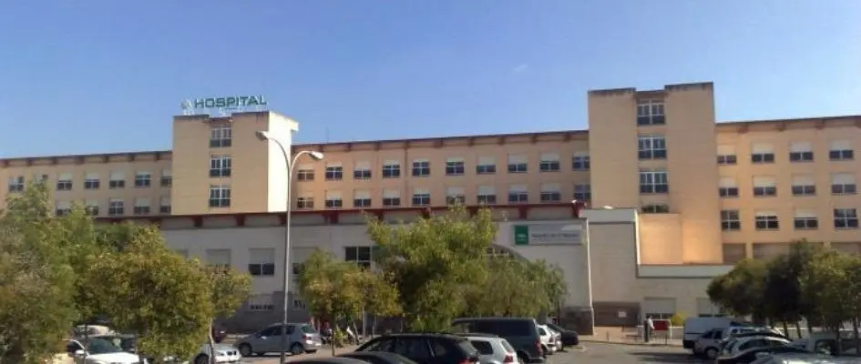 Fachada principal del hospital comarcal de Osuna. - PLATAFORMA DE ALCALDES
