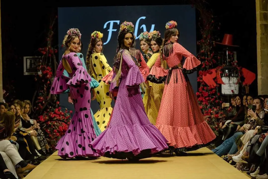 Imagen de uno de los desfiles de la &uacute;ltima edici&oacute;n - Pasarela Flamenca