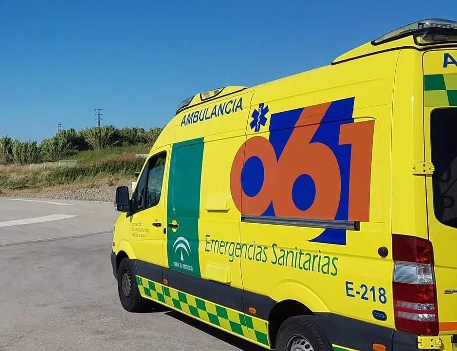 Ambulancia en una imagen de archivo. - JUNTA DE ANDALUC&Iacute;A