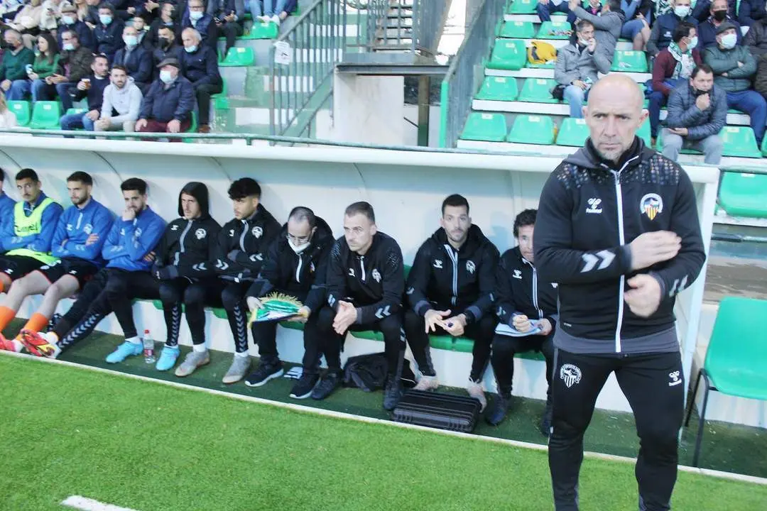  Munitis poco antes de que el Sabadell se enfrentar&aacute; al Atl&eacute;tico Sanluque&ntilde;o en El Palmar - Ra&uacute;l J. Bustillos