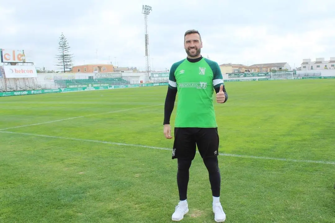 El portero gaditano Isma Falc&oacute;n, pieza clave dentro del Atl&eacute;tico Sanluque&ntilde;o - Ra&uacute;l J. Bustillos