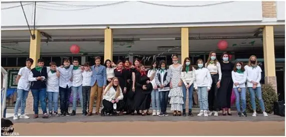 Alumnos participantes en las actividades del IES Antonio de Mendoza.  - 