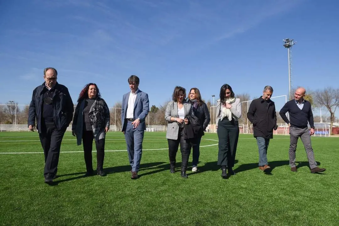 Guevara visita el centro deportivo Vega de Triana. - JESUS BARRERA