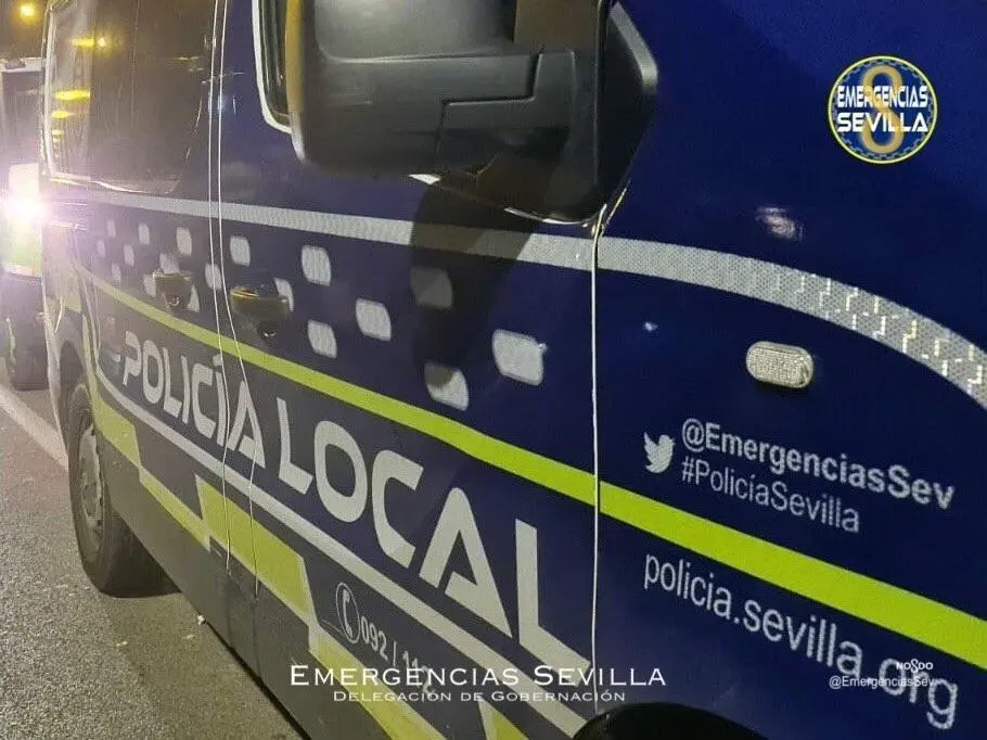 Patrullero de la Polic&iacute;a Local de Sevilla.  - EMERGENCIAS SEVILLA