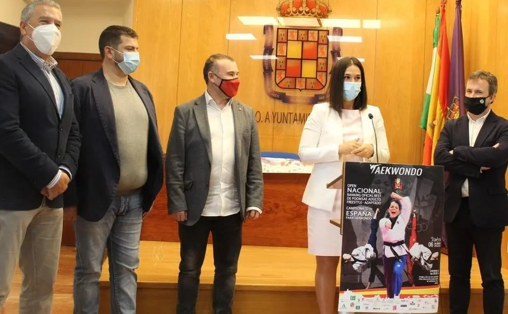 En la presentaci&oacute;n de las citas deportivas, en el Ayuntamiento.   - Viva Ja&eacute;n.