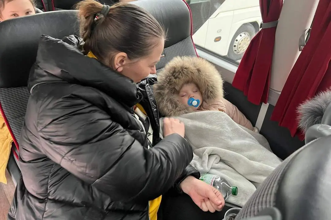 En el autob&uacute;s. - Pasedeprensa Comunicaci&oacute;n