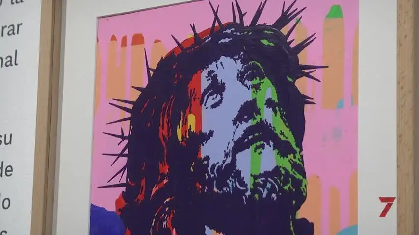 Dos exposiciones que "sintetizan" la "esencia" de Sevilla y de la Semana Santa