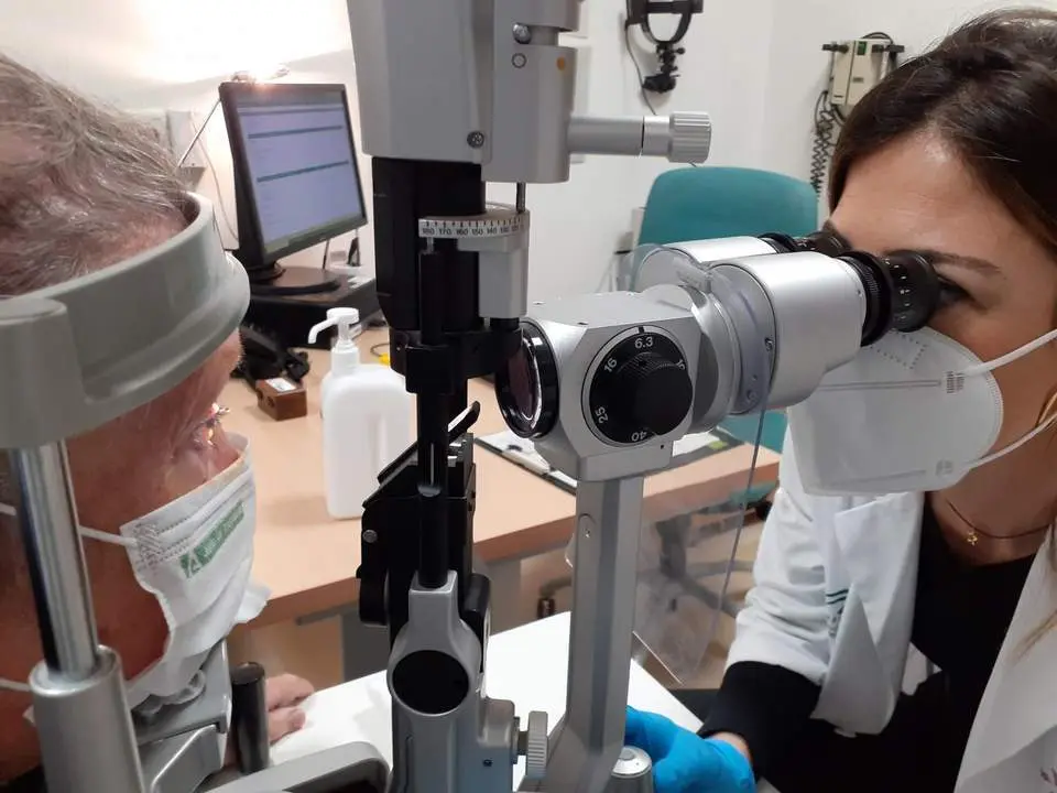 Unidad de Glaucoma del Virgen Macarena. - Junta