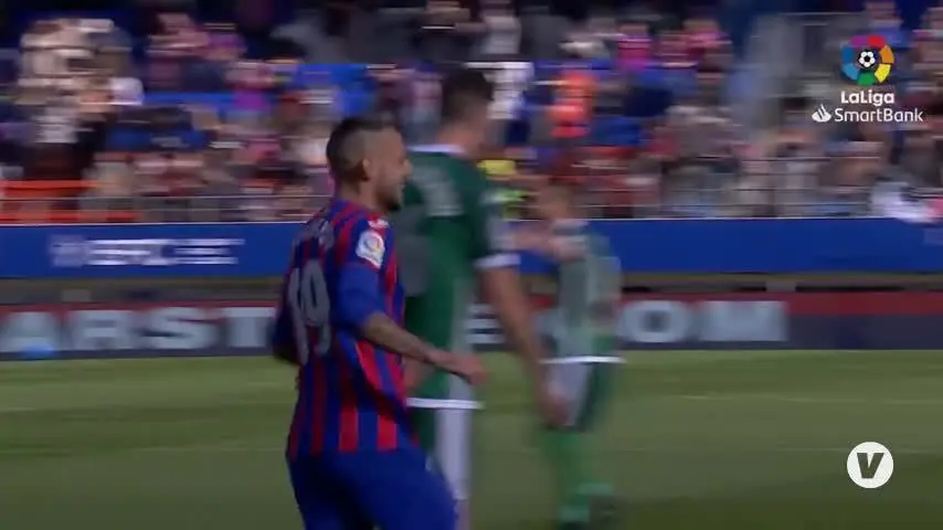 El sanroque&ntilde;o Stoichkov anota el gol m&aacute;s r&aacute;pido de la historia de Segunda Divisi&oacute;n