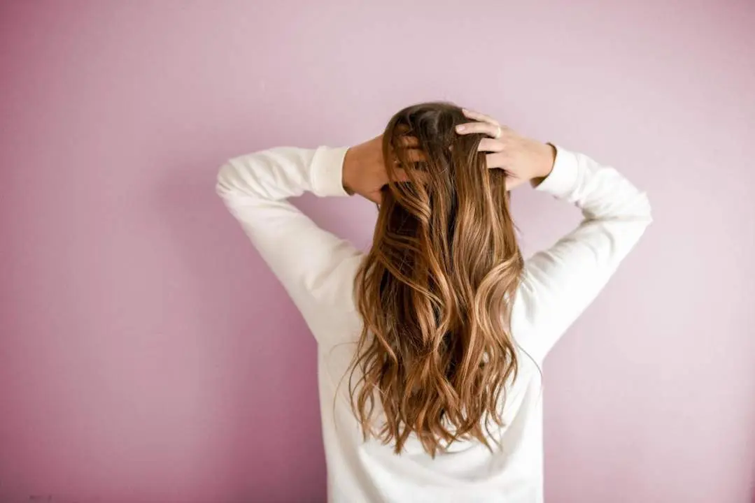 Cabello femenino. - 