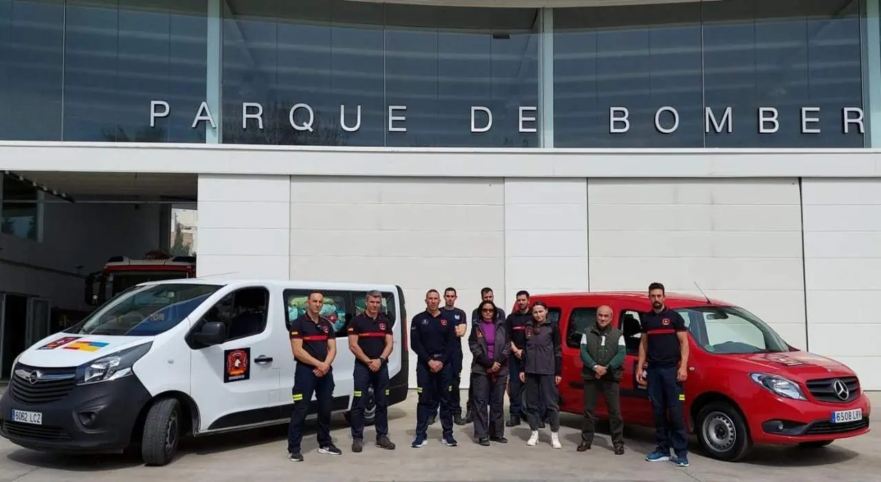 Expedici&oacute;n de Bomberos con ayuda para Ucrania. - 