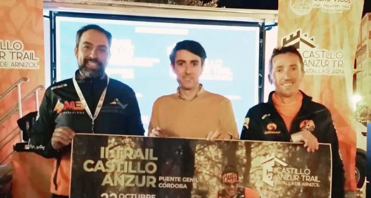 Presentaci&oacute;n del cartel anunciador.  - 