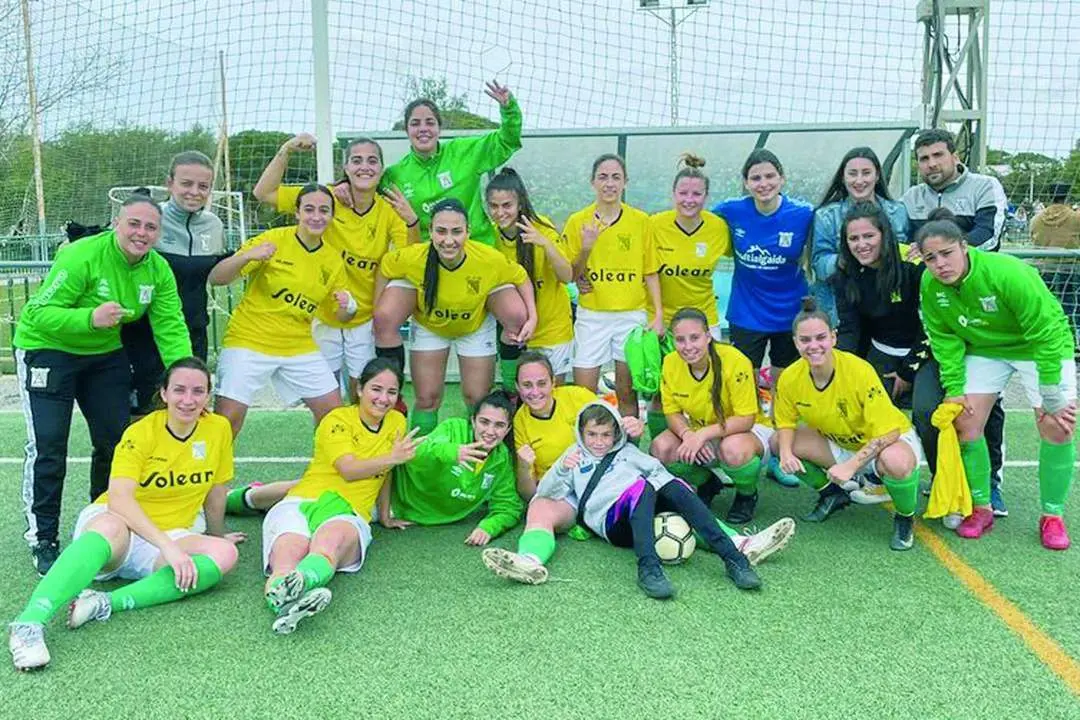 Las verdiblancas celebran el triunfo obtenido en El Puerto de Santa Mar&iacute;a - ASCF