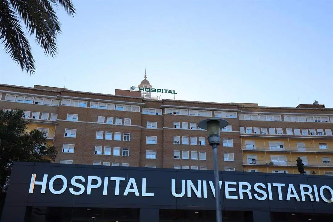 Hospital Virgen del Roc&iacute;o. - EP