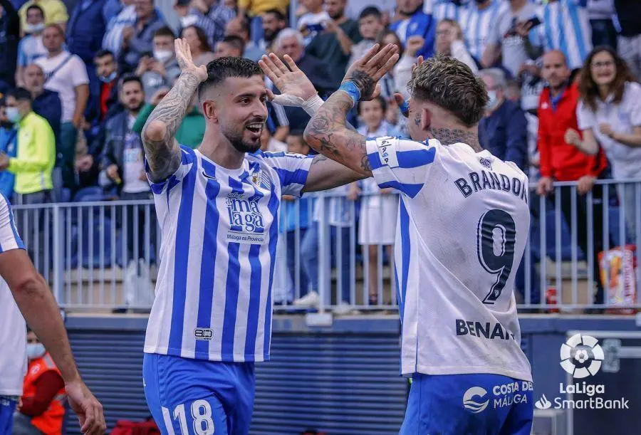 La euforia de los goleadores del d&iacute;a, que luego Weissman enfri&oacute; con su doblete. - LaLiga