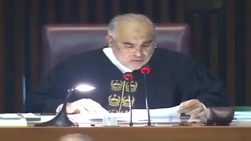 Imran Jan, destituido como primer ministro de Pakist&aacute;n tras una moci&oacute;n de censura
