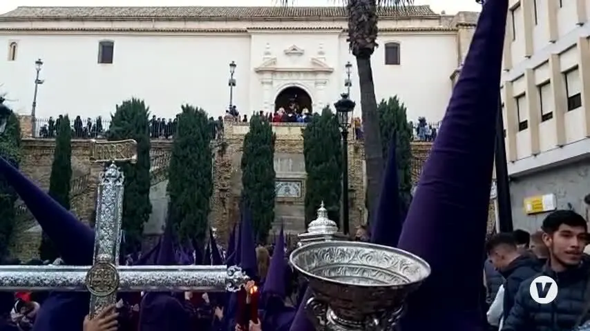 Con Pasi&oacute;n en la calle, el Martes Santo onubense hace pleno