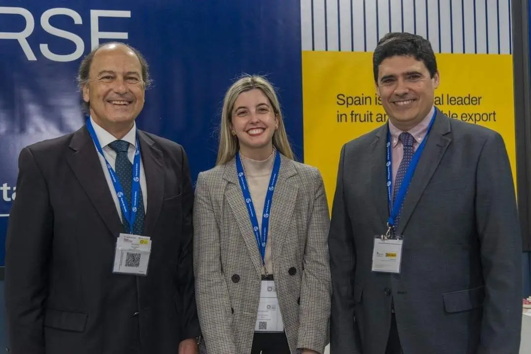 El Puerto de Huelva ha estado presente en la muestra Fruit Log&iacute;stica de Berl&iacute;n. - VH