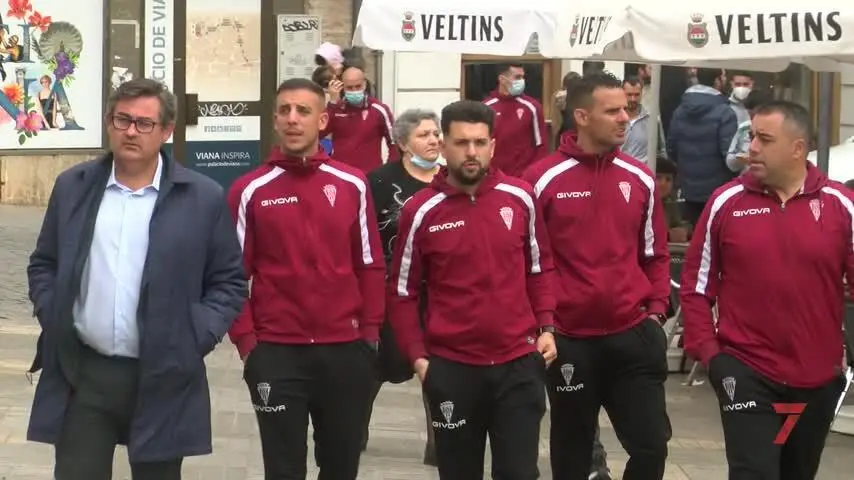 El C&oacute;rdoba CF visita el Ayuntamiento tras su ascenso