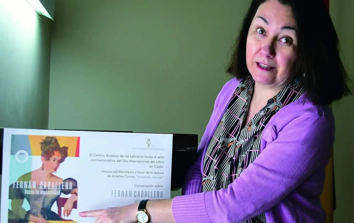 En la imagen, Marieta Cantos,  que estas semanas apura la biograf&iacute;a de Cecilia B&ouml;hl de Faber, elegida autora del a&ntilde;o 2022 por la Junta de Andaluc&iacute;a - Eulogio Garc&iacute;a