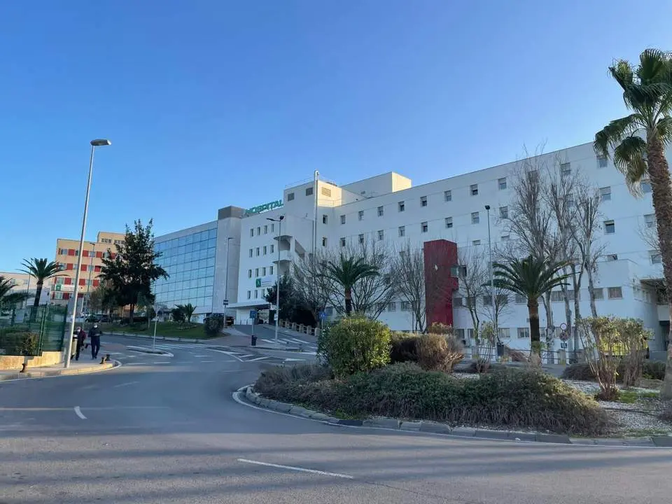 Una imagen del exterior del Hospital de Jerez. | Jim&eacute;nez.
