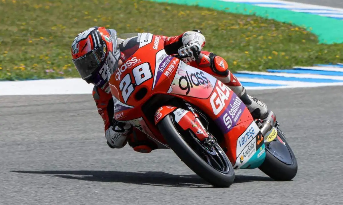Izan Guevara fue el m&aacute;s r&aacute;pido en las entrenamientos de Moto3 en Jerez. - Cristo Garc&iacute;a